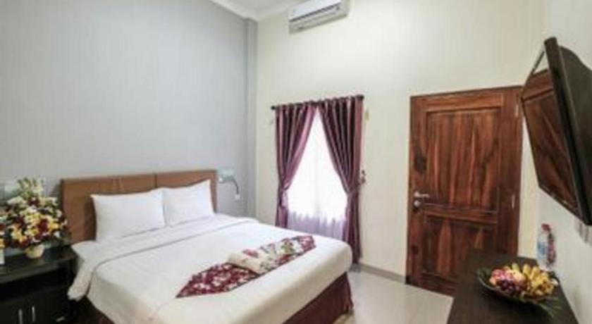 Malioboro Garden Hotel Джокьякарта Экстерьер фото